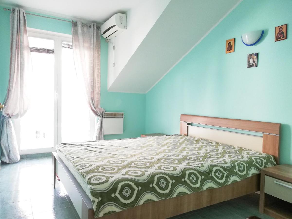 Apartment Azalea Of Будва Екстериор снимка